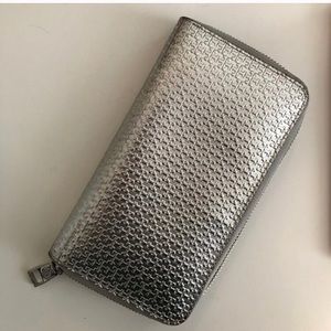 TORY BURCH METALLIC ZIP AROUND WALLET